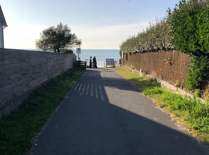 منتزه العطل Recent L'edune - 150 M -piscine - Wifi