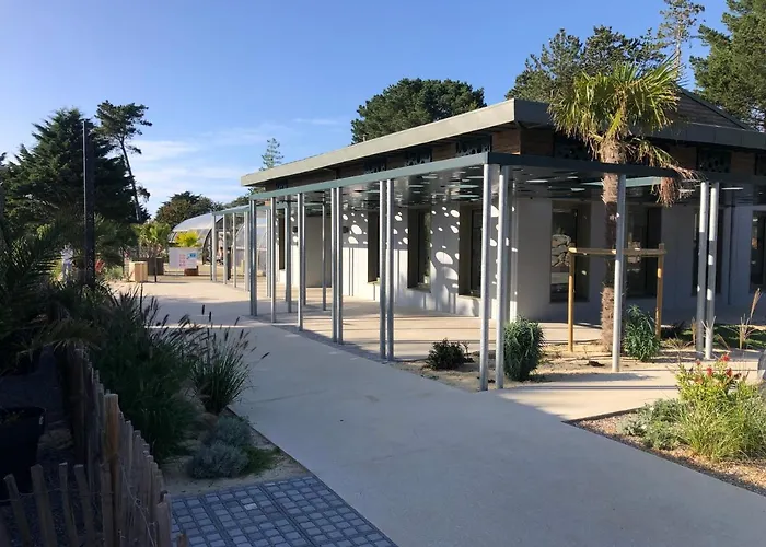 Prázdninový areál Recent L'edune - 150 M -piscine - Wifi Jullouville-les-Pins